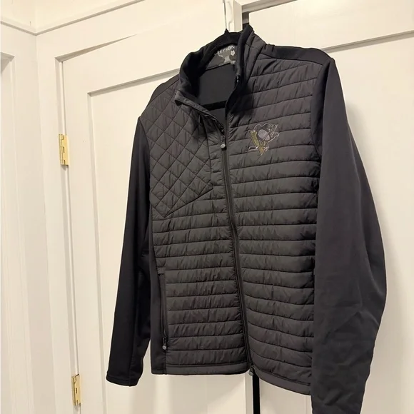 Greyson Yukon Ultralight Hybrid Quilted Black Performance Jacket Medium